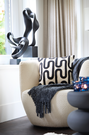 Sculpture – Najac, matt black, 70cm