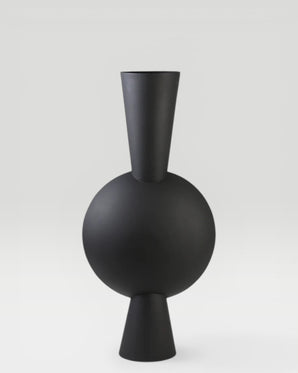 Vase, black