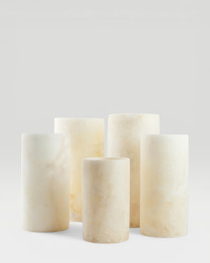 VELA - ljuslykta i alabaster, vit, medium
