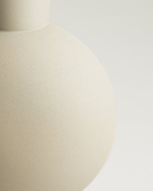 Oval metal vase - Kavandu, light grey, 40cm