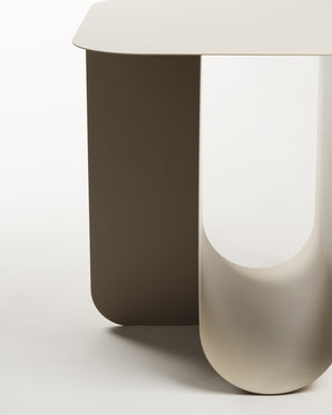 Metal side table - Square, beige